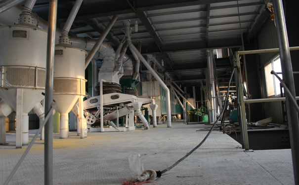 玉米好色先生AV在线多少钱?不同厂家对比时又该注意些什么?